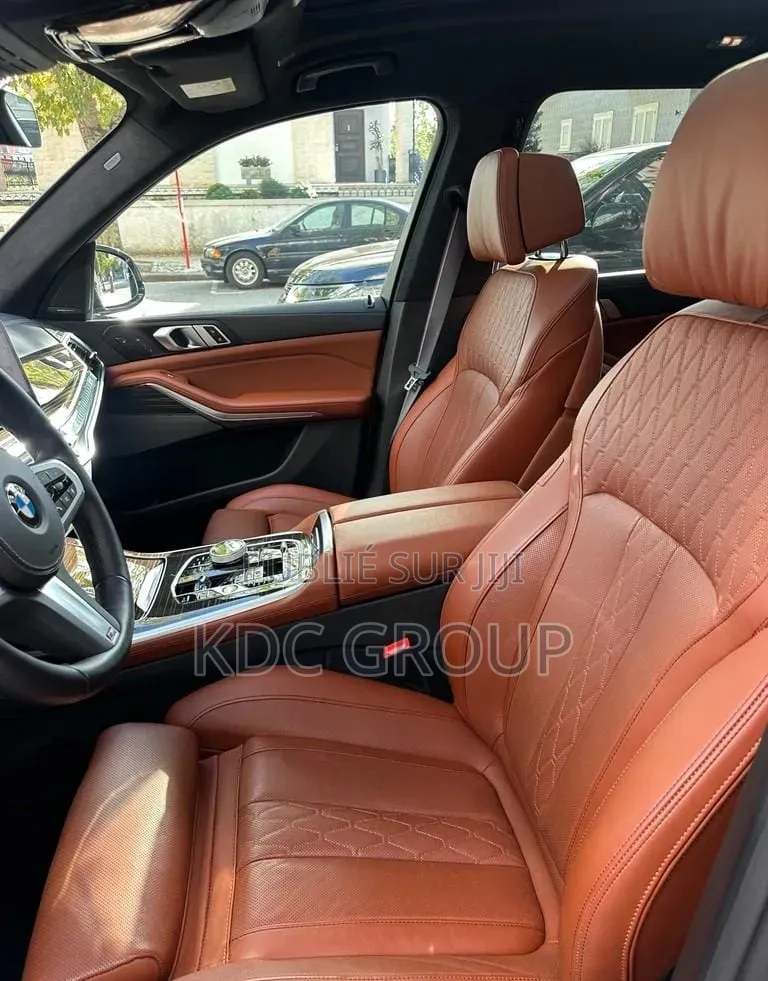 BMW X7 2024 Gris