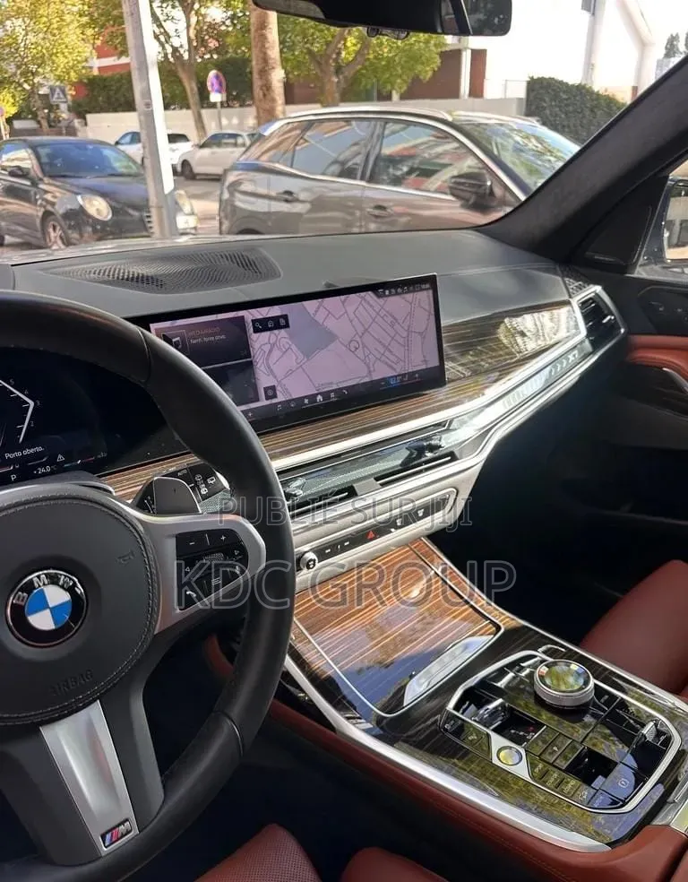 BMW X7 2024 Gris