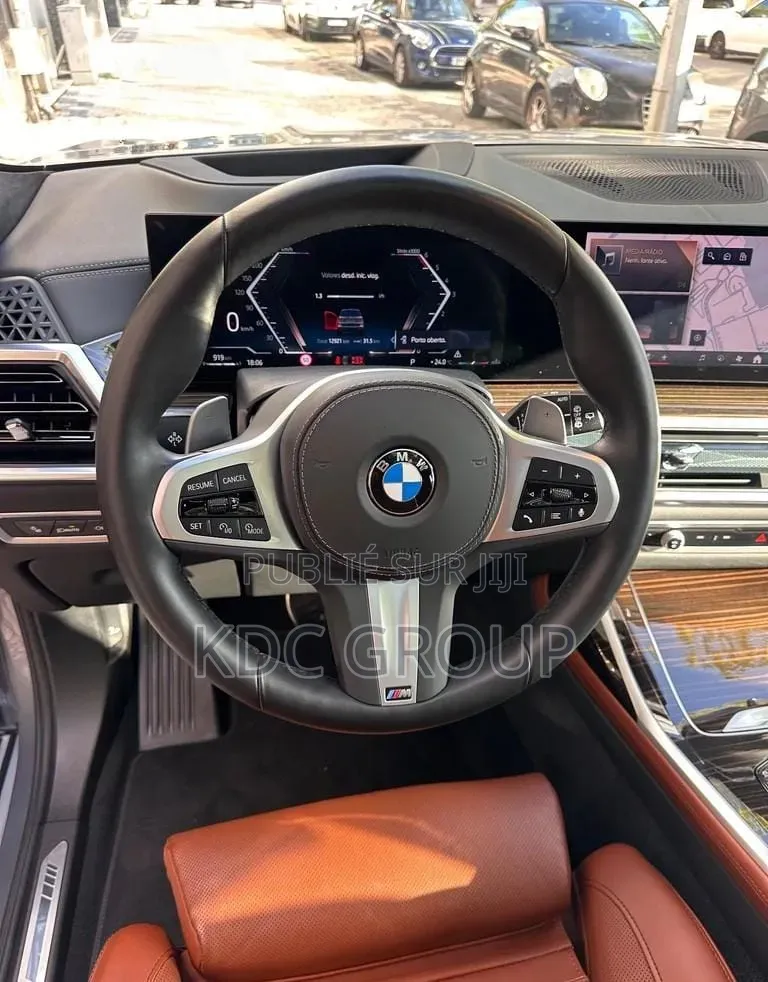 BMW X7 2024 Gris