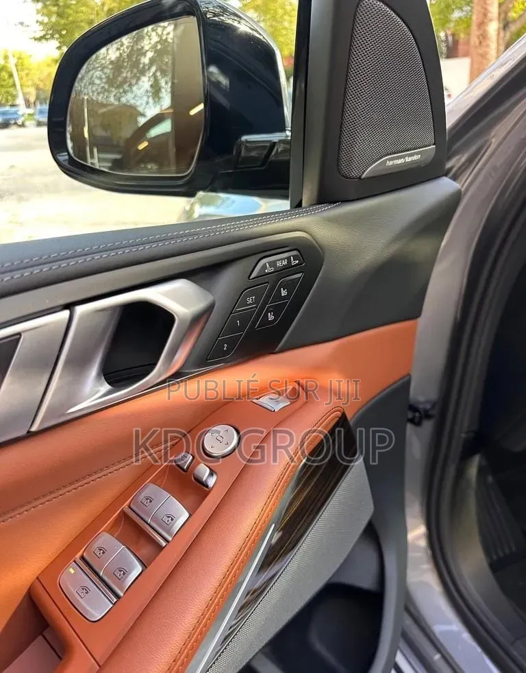 BMW X7 2024 Gris