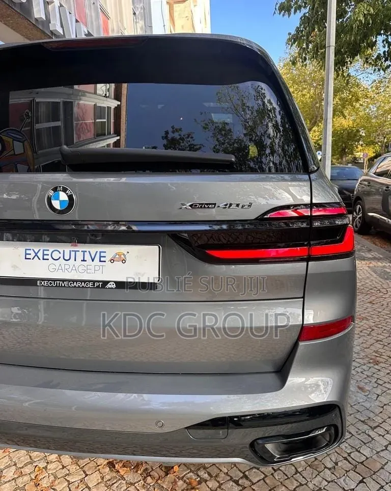 BMW X7 2024 Gris