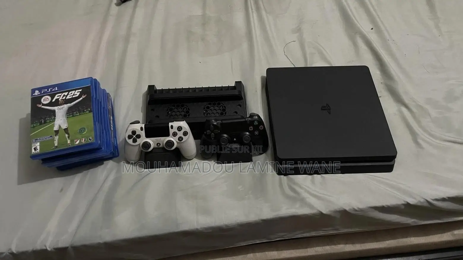 Plays Station 4 Slim Deux Manettes