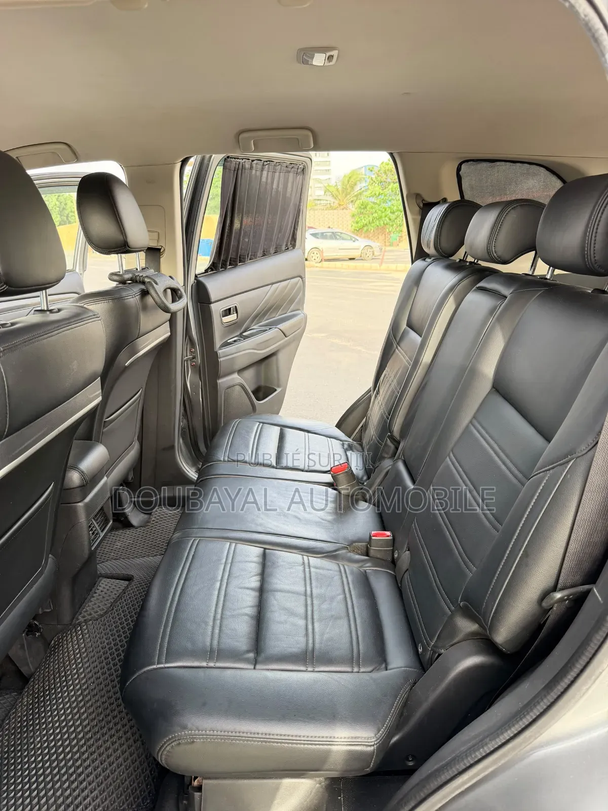Mitsubishi Outlander 2019 Gris