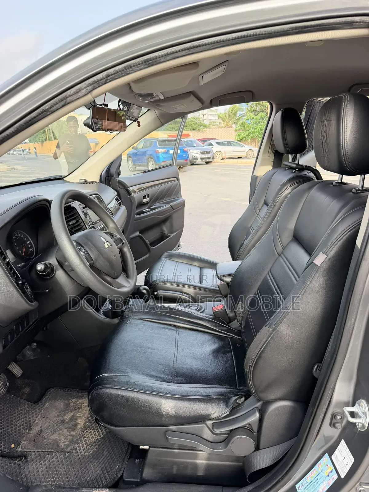 Mitsubishi Outlander 2019 Gris