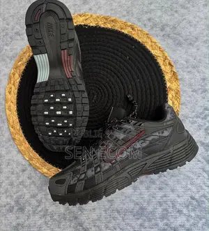 Nike P-6000