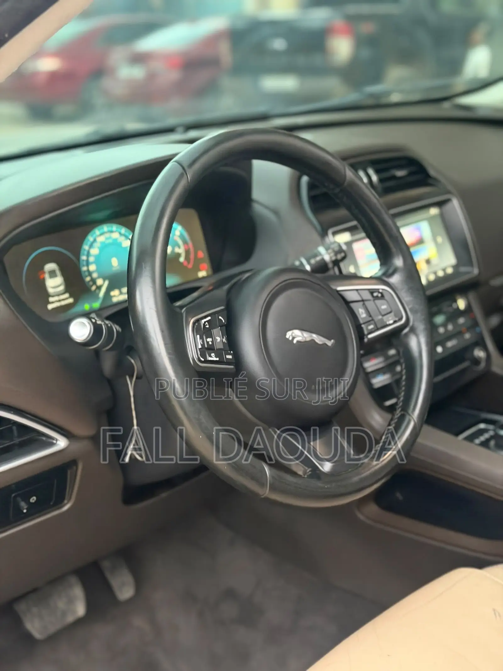 Jaguar F-Pace 2017 Gris