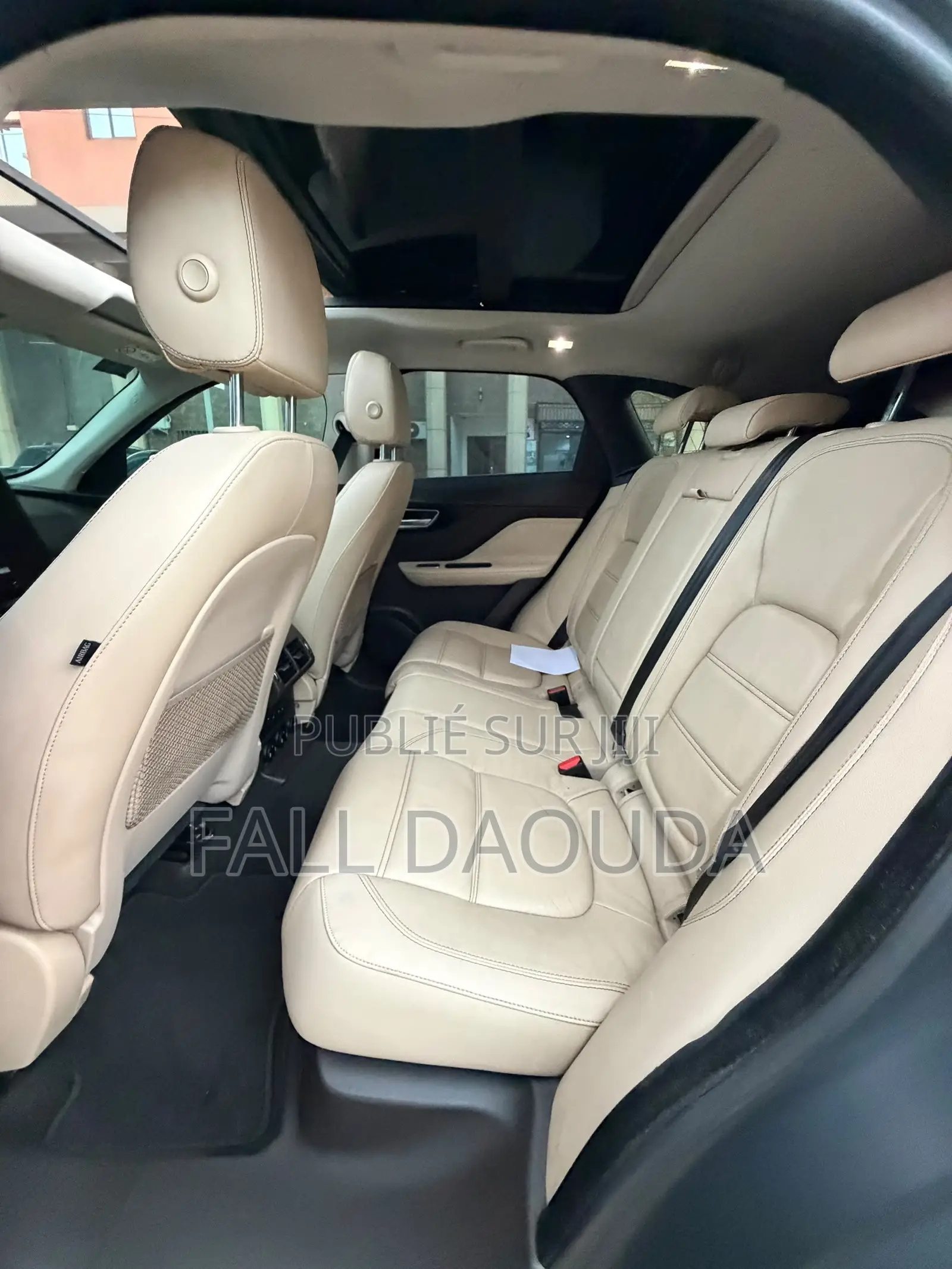 Jaguar F-Pace 2017 Gris