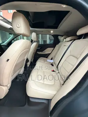 Jaguar F-Pace 2017 Gris