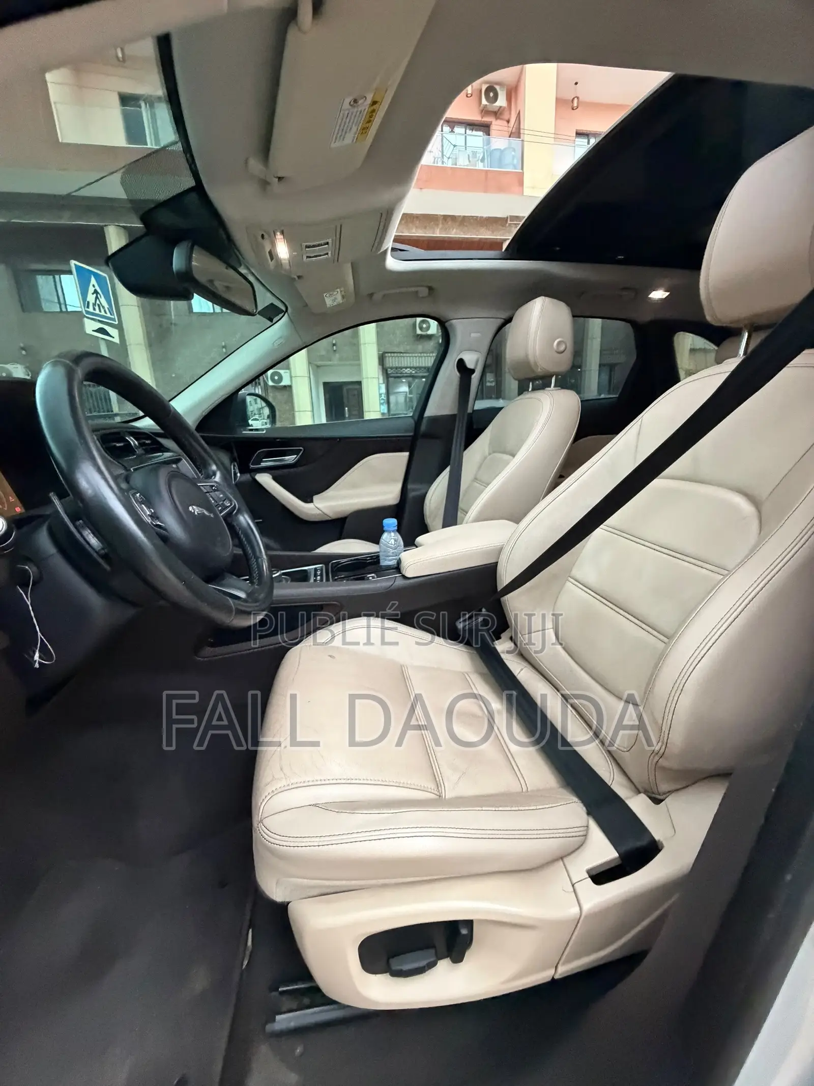 Jaguar F-Pace 2017 Gris