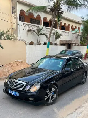 Mercedes-Benz E200 2010 Noir