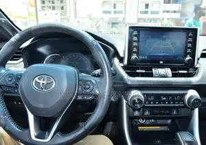Toyota RAV4 2021 Blanc