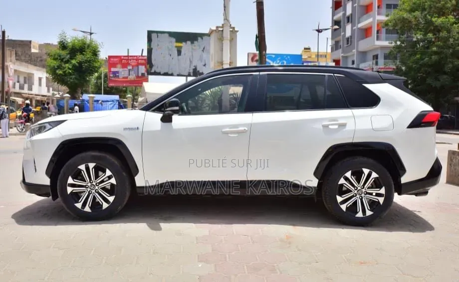 Toyota RAV4 2021 Blanc