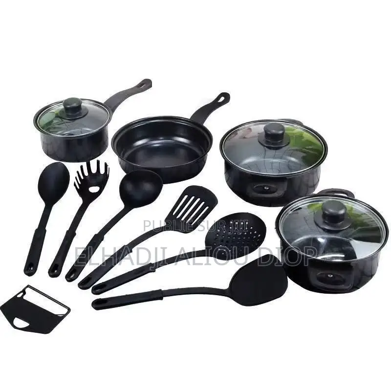 Batterie De Cuisine Complète – À Vendre