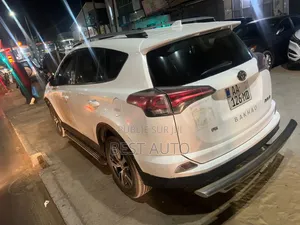 Toyota RAV4 2017 Blanc