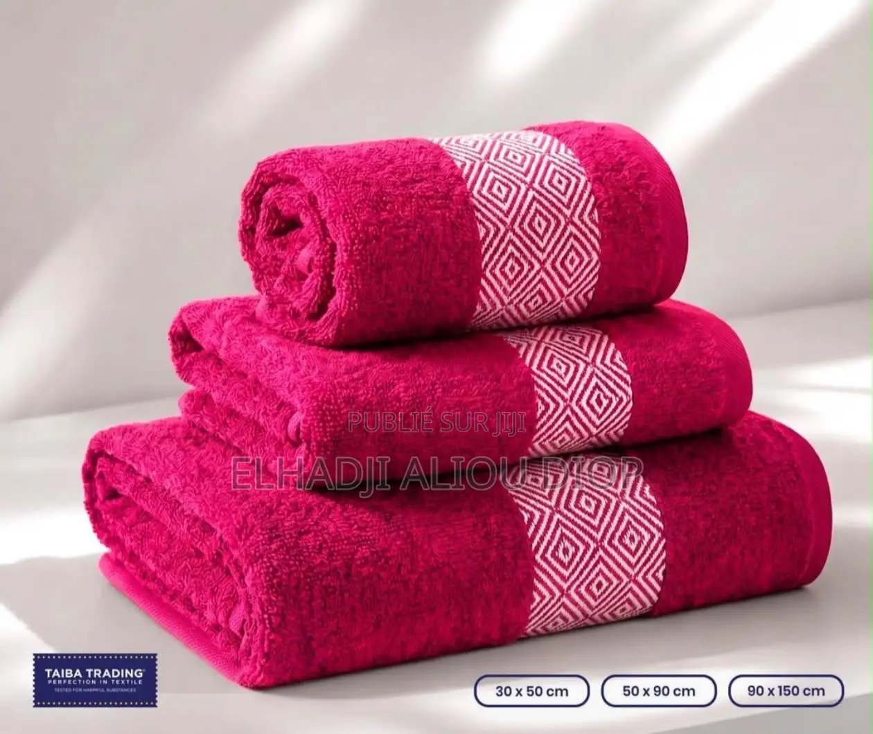 Ensemble De Serviettes 3 Pièces – À Vendre