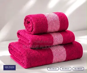 Ensemble De Serviettes 3 Pièces – À Vendre