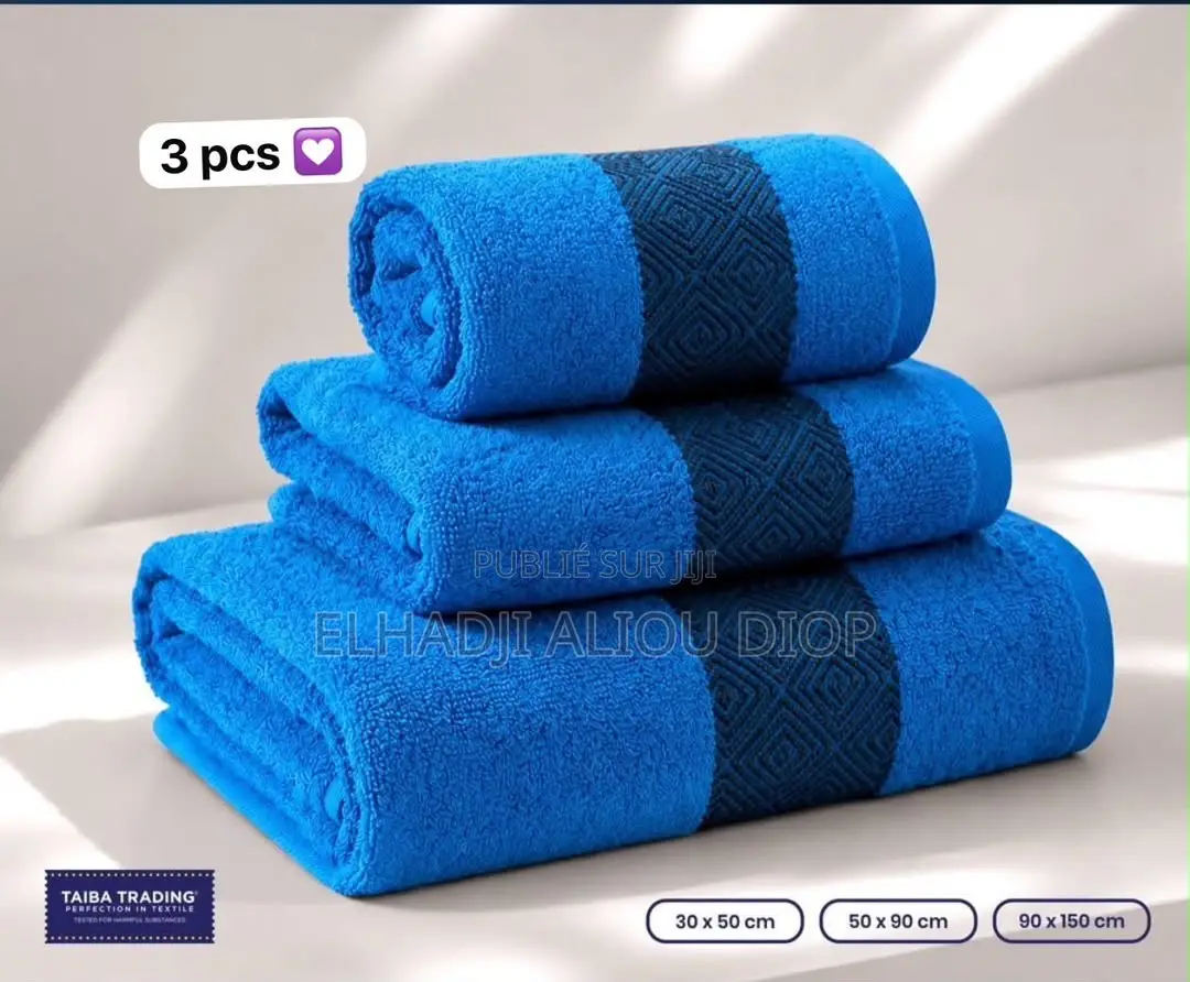 Ensemble De Serviettes 3 Pièces – À Vendre
