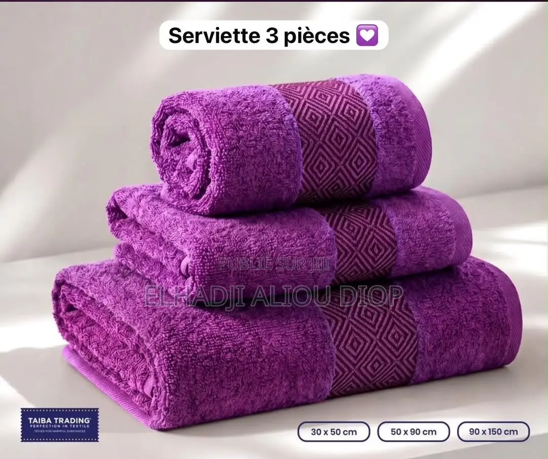 Ensemble De Serviettes 3 Pièces – À Vendre