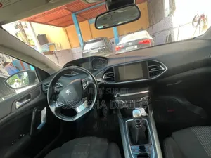 Peugeot 308 2016 Noir