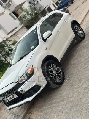 Mitsubishi RVR 2017 Blanc