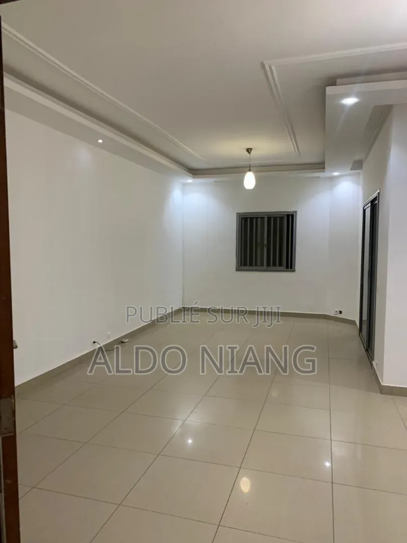 3chbre Appartement dans Limaldo Immo, Sicap-Liberté à Louer