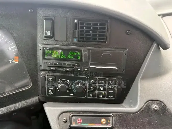 Autobus 2020 Rouge