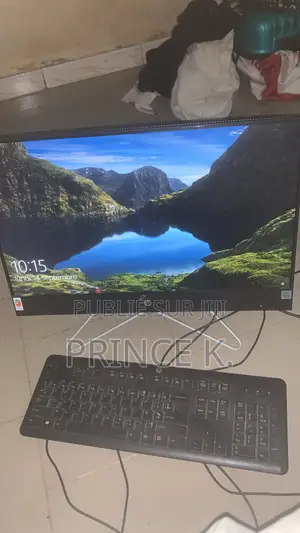 HP 200 G4 22 All-in-One 8GB Intel Core i7 SSHD+SSD 1T