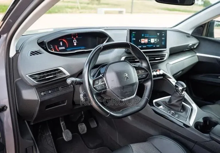 Peugeot 3008 2022 Gris