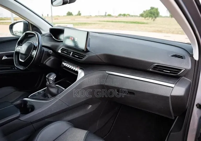 Peugeot 3008 2022 Gris