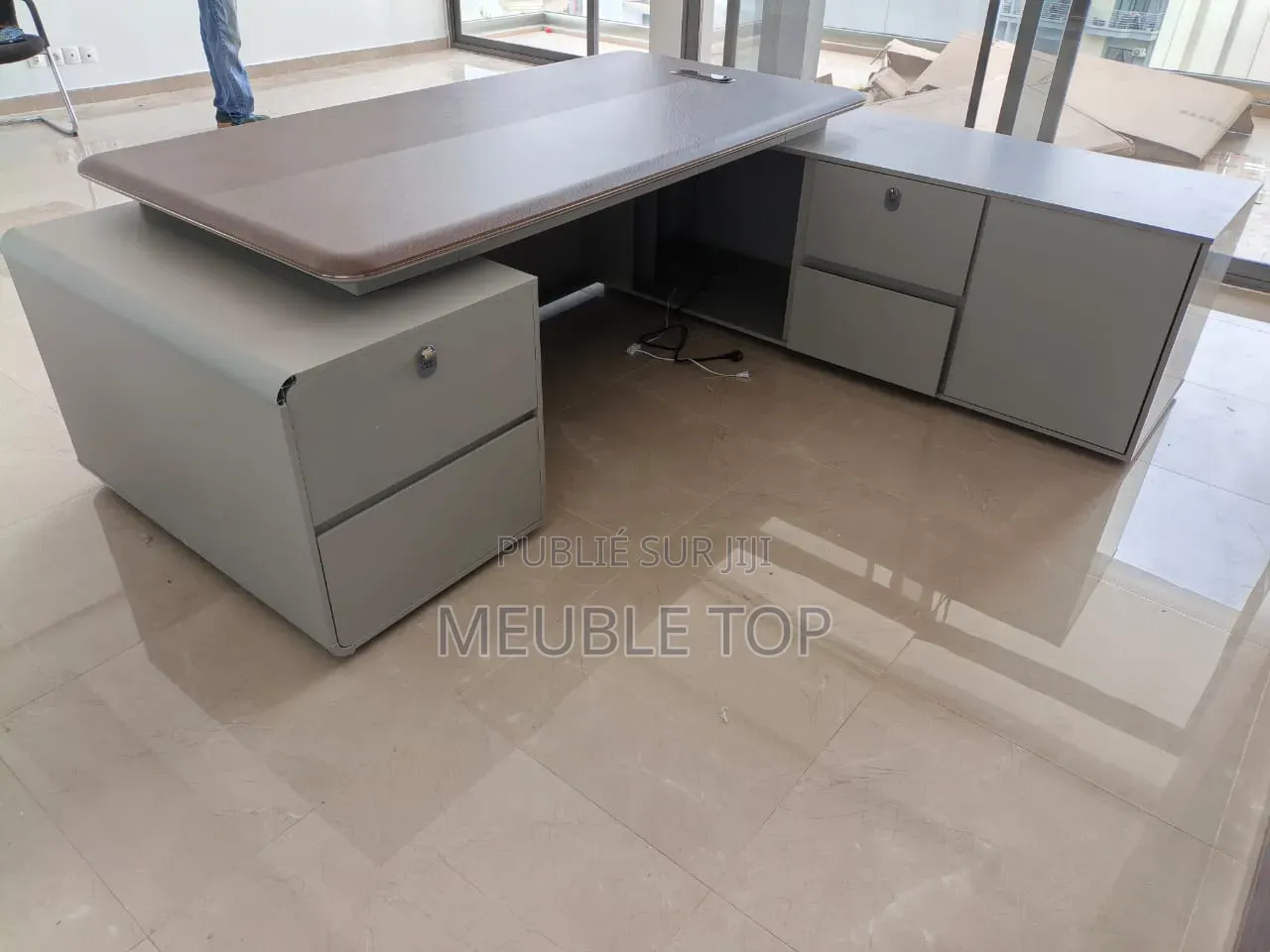 Ensemble De Table De Bureau Vip + Rangement 5 Portes