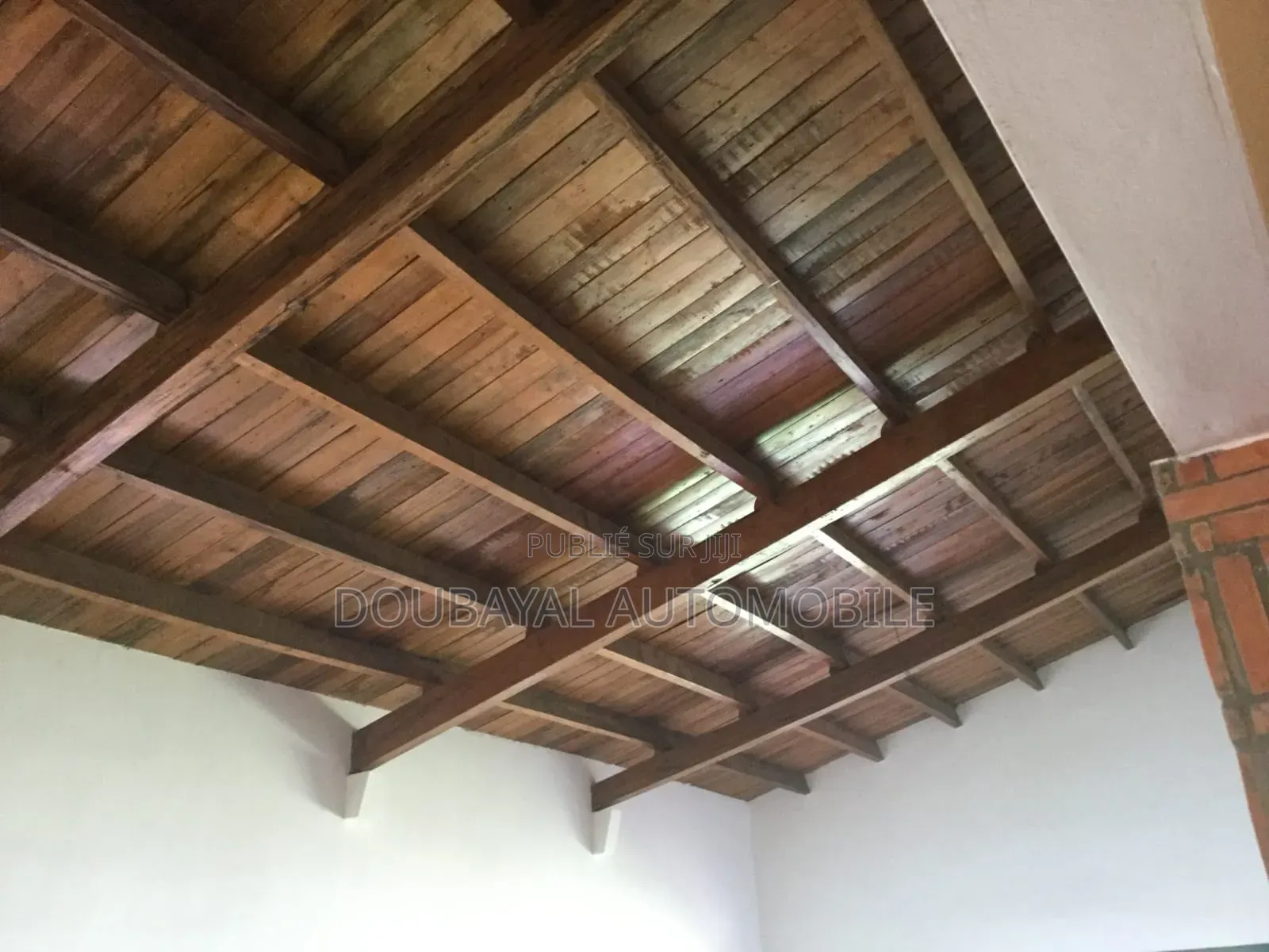 4chbre Villa dans +Villa À Vendre Ngor à Vendre