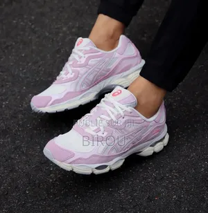ASICS Disponible Pointure 37 a 41
