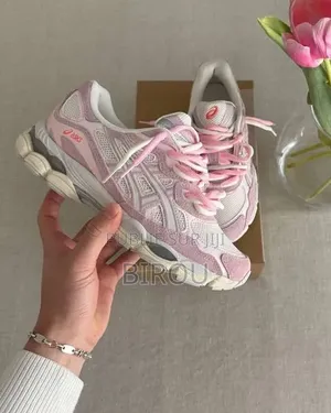 ASICS Disponible Pointure 37 a 41