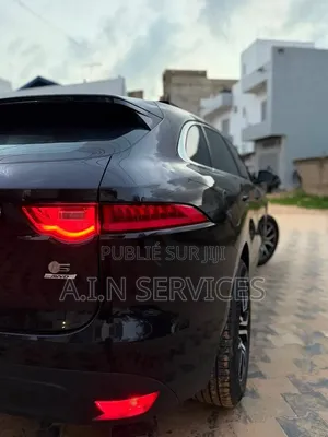 Jaguar F-Pace 2017 Noir