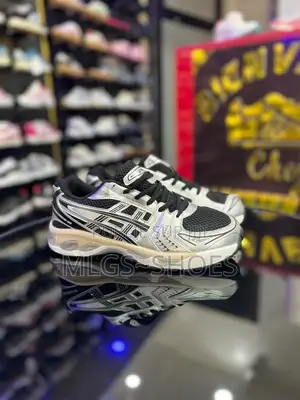 Asics Bleu