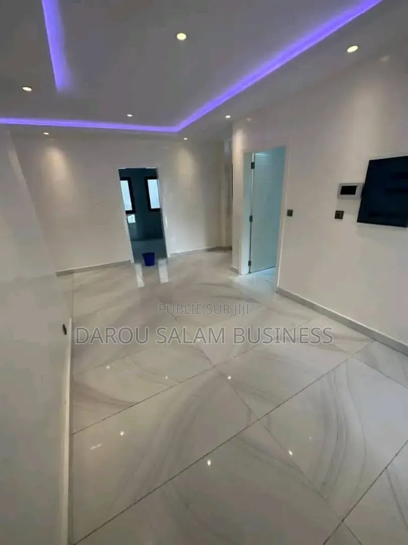 3chbre Appartement dans Virage, Yoff à Louer