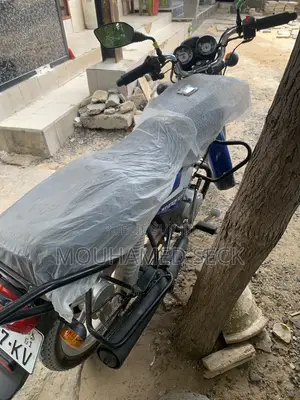 Nouveau TVS Metro 2026 Bleu