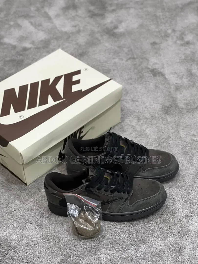 Nike Travis Scott Full Black Disponible