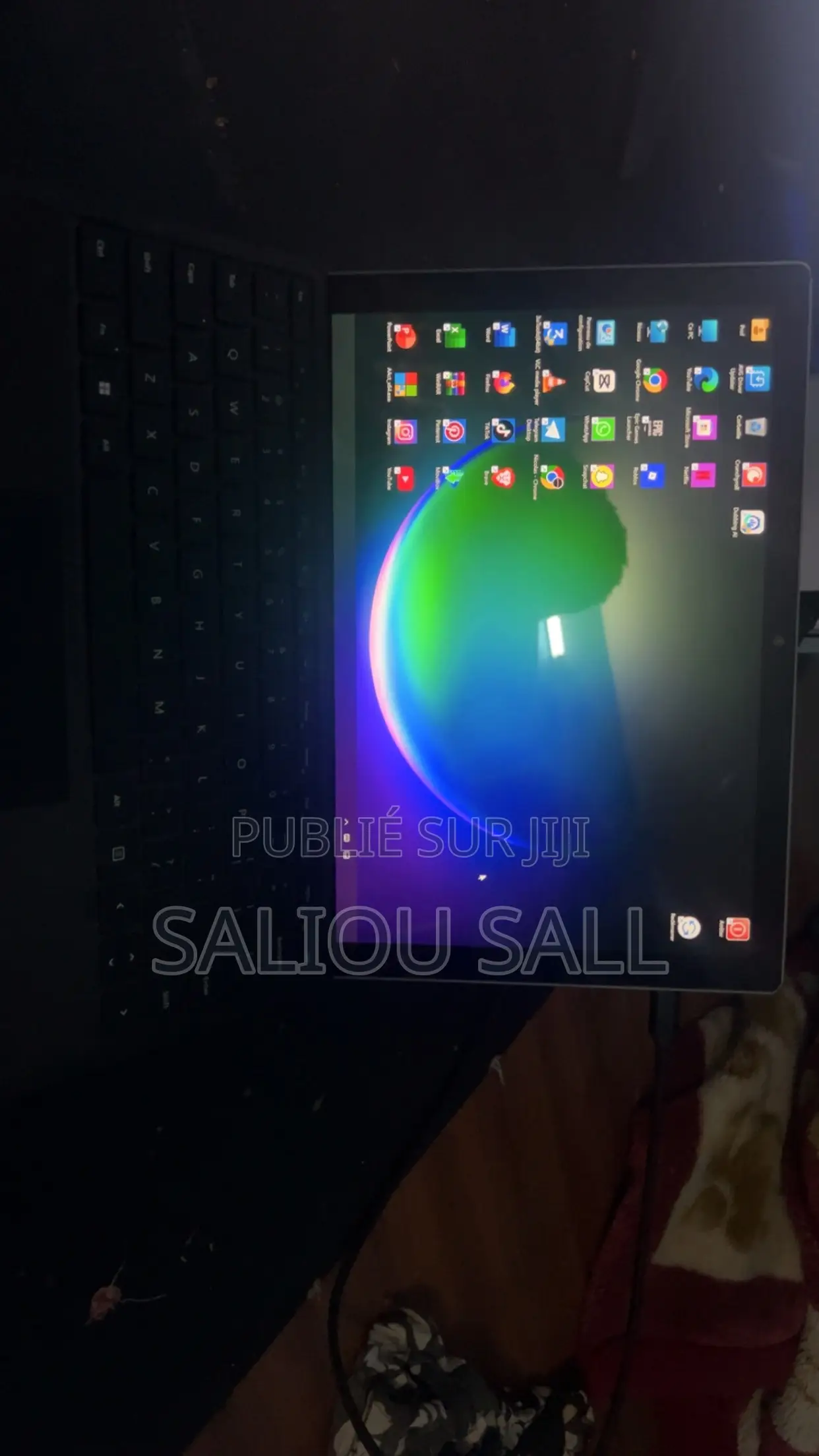 Nouveau Microsoft Surface Pro 7 8GB Intel Core i5 SSD 250GB