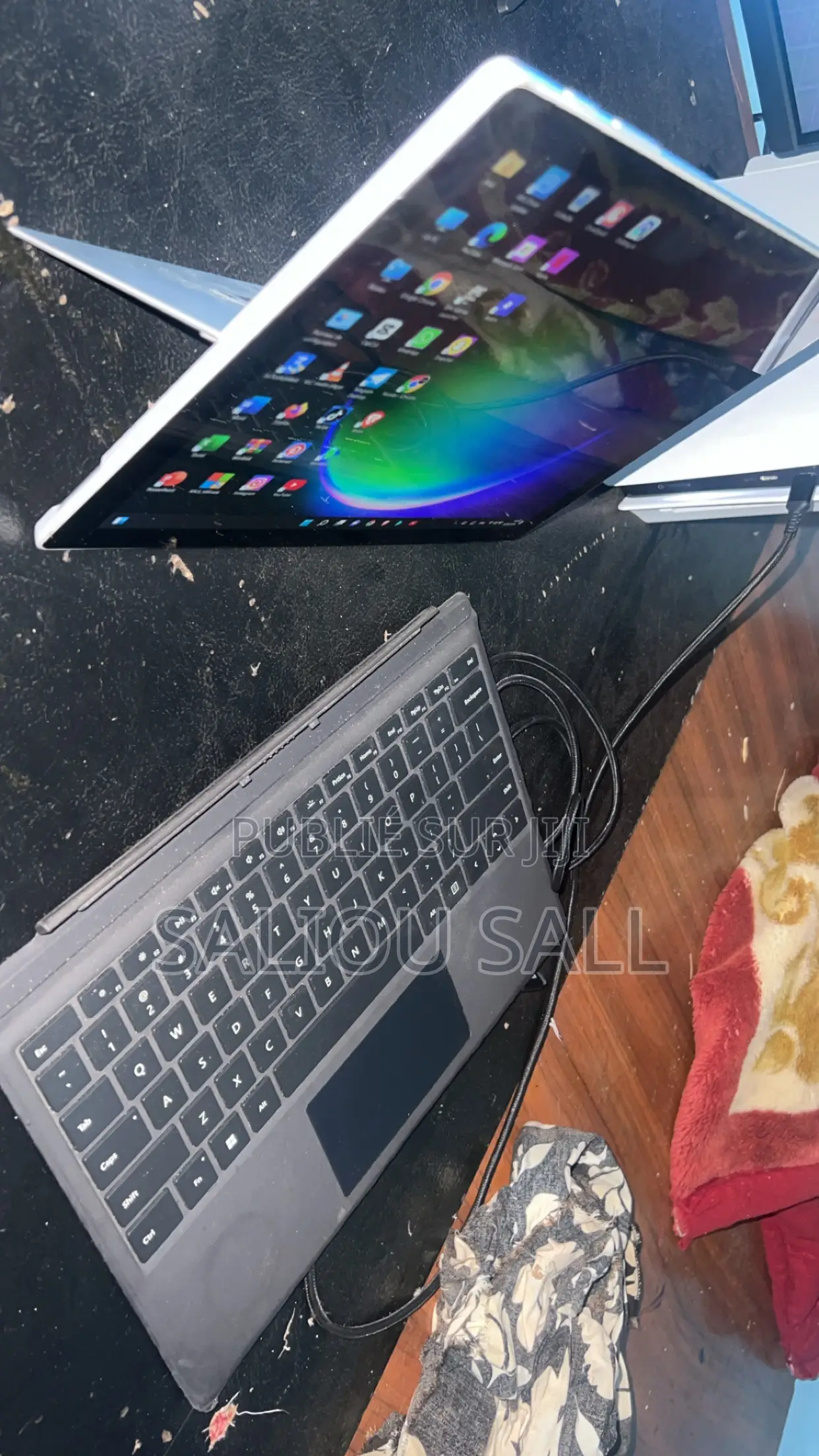 Nouveau Microsoft Surface Pro 7 8GB Intel Core i5 SSD 250GB