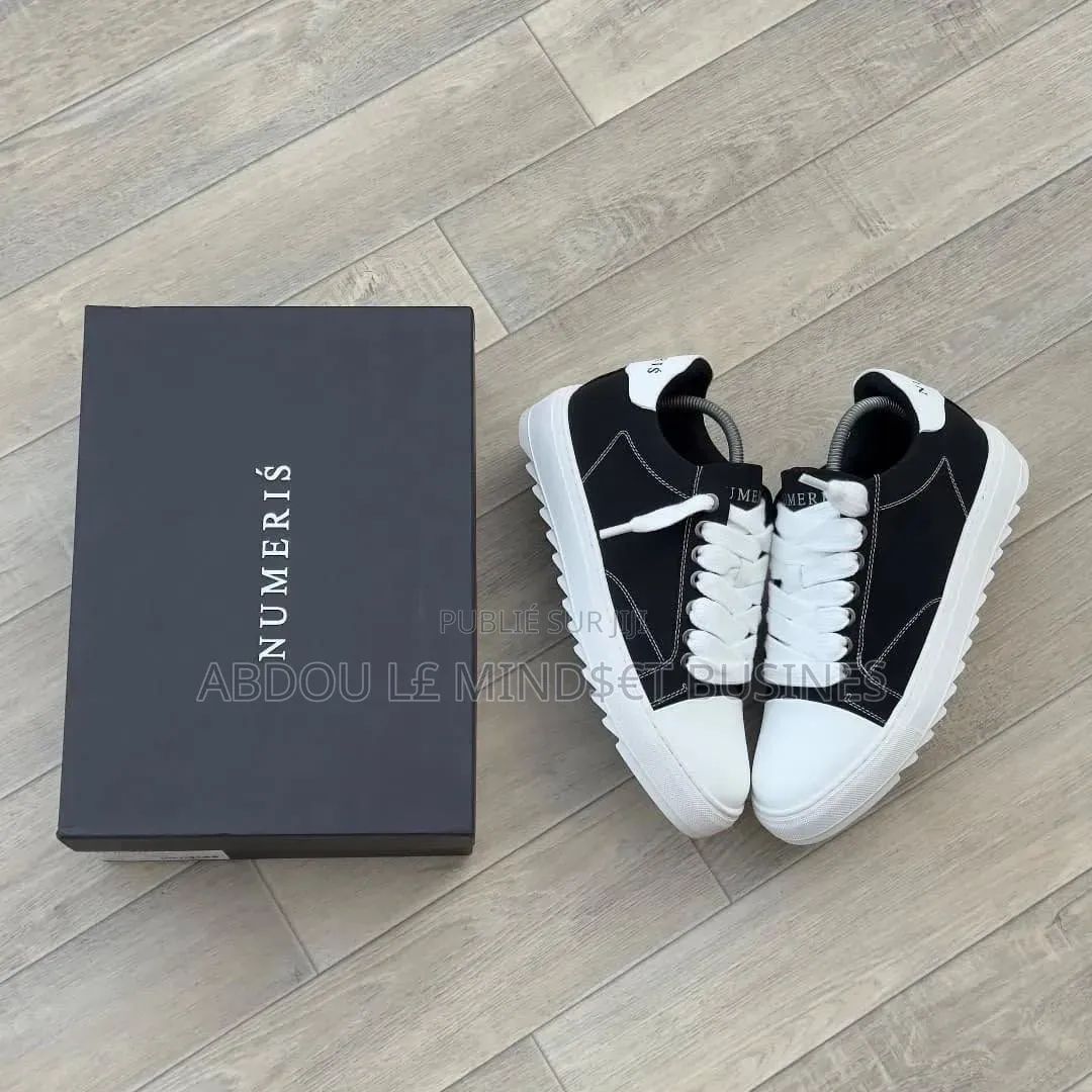 Numéris Men Black-White Disponible