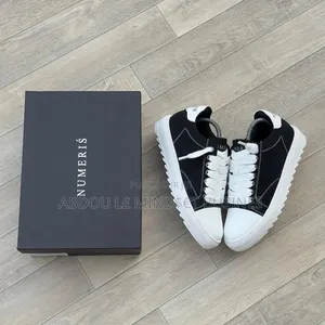 Numéris Men Black-White Disponible