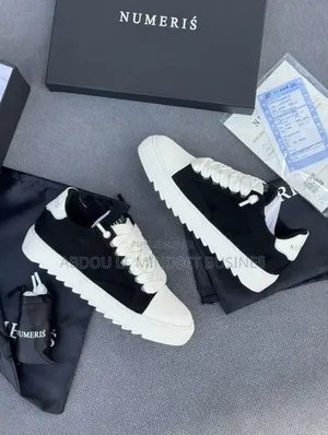 Numéris Men Black-White Disponible