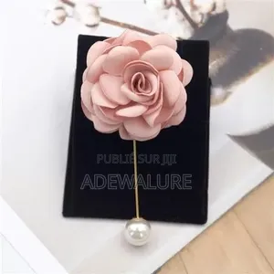 Unisex Broche