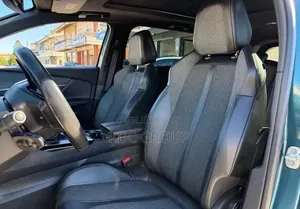 Peugeot 5008 2019 Vert