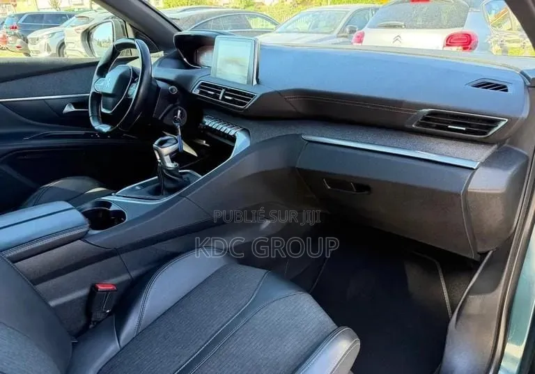 Peugeot 5008 2019 Vert