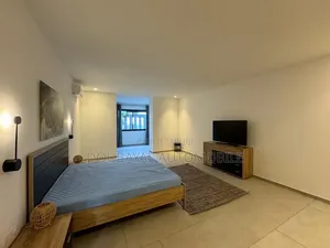 Meublé 2chbre Appartement dans Apparemment À Vendre à Vendre