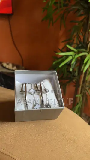 Bijoux Inoxydables