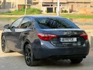 Toyota Corolla 2018 Gris