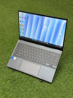 Nouveau Asus Zenbook 14 UX434 8GB Intel Core i5 SSD 512GB